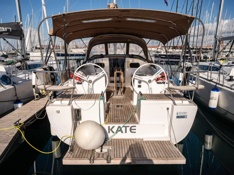 Louer Voilier avec ou sans skipper Elan à Pirovac