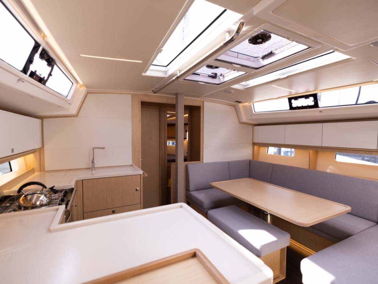 Location à Jezera - Bavaria Bavaria C46 sur SamBoat