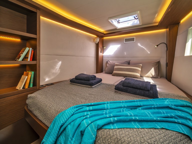 Louer Catamaran avec ou sans skipper Lagoon à Álimos