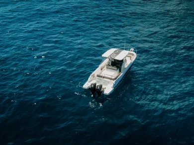 Noleggio barche Jeanneau Cap Camarat 9.0 CC a Le Gosier su Samboat