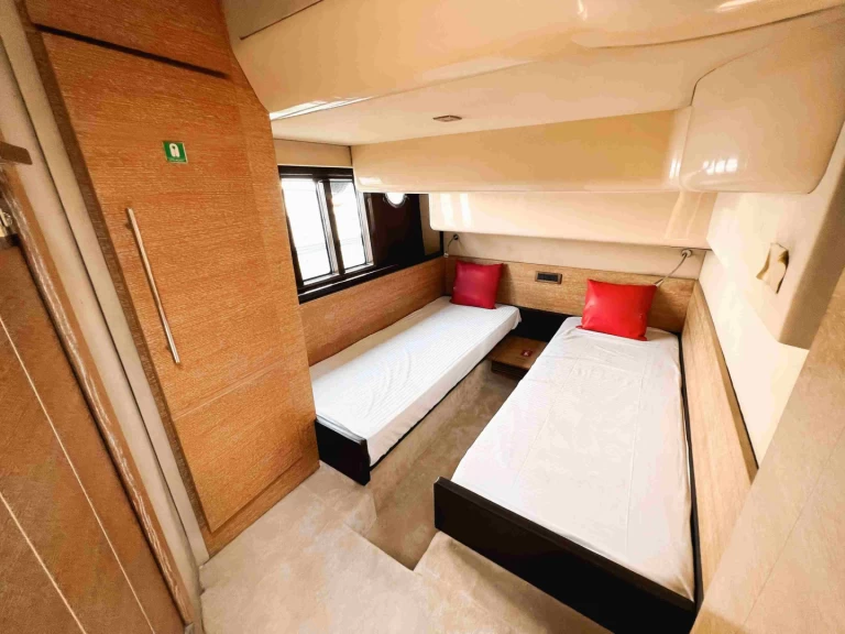 Location à Dubai Marina - Azimut Azimut 50 sur SamBoat