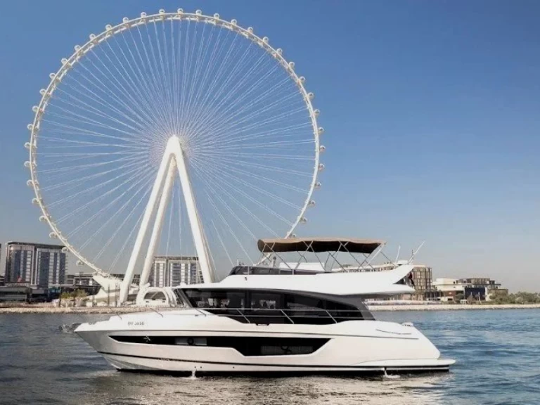 Louer Yacht avec ou sans skipper Absolute à Dubai Marina
