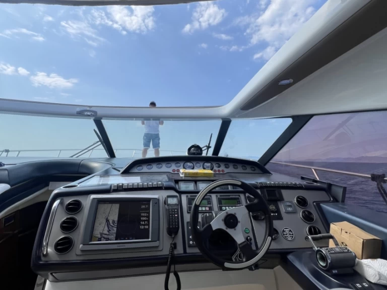 Princess Princess V58 a louer à Roses