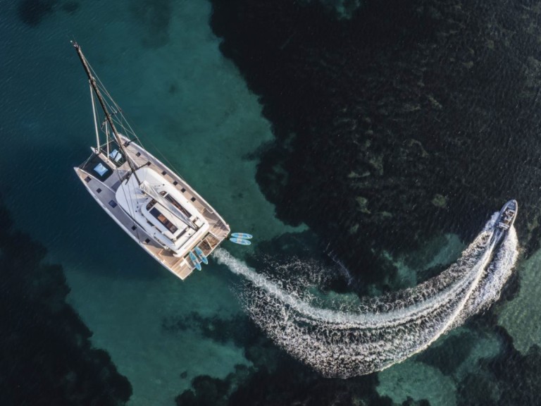 Location bateau Ajaccio pas cher Lagoon 77