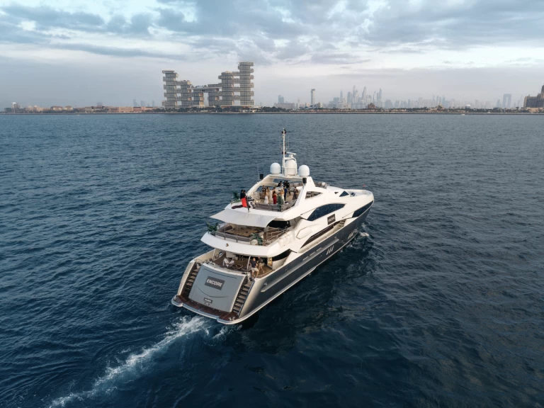 Location Yacht à Dubaï harbour - Sunseeker Encore