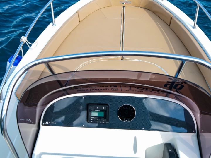 Allegra Boats All 19 Open a louer à Cetara