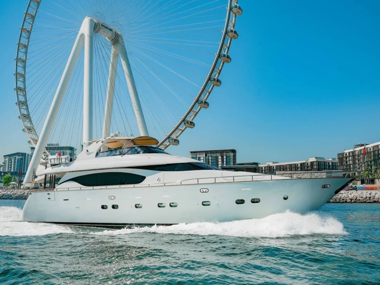 Location bateau Maiora 82 à Dubai Marina sur Samboat
