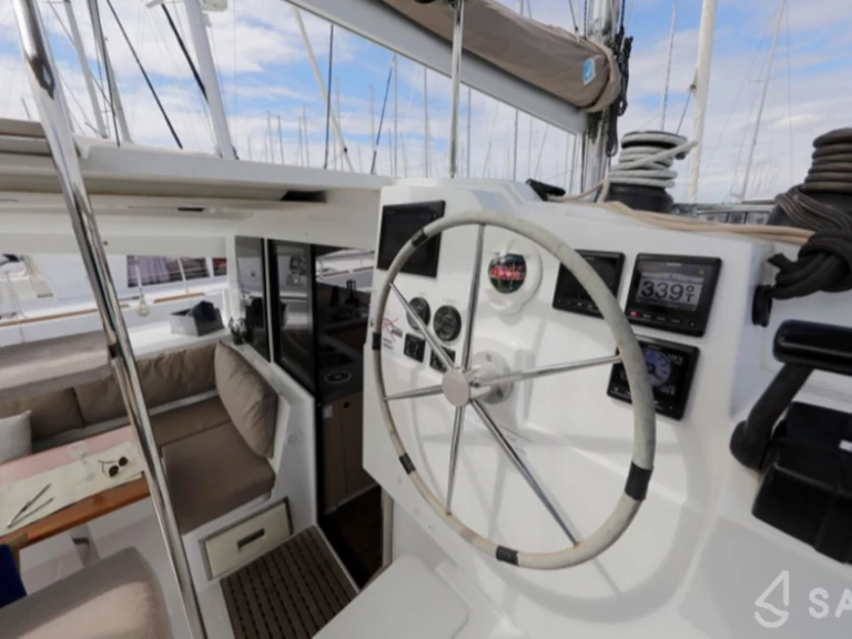 Location Catamaran Fountaine Pajot avec permis