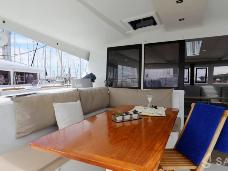 Catamaran à louer à Roses au meilleur prix