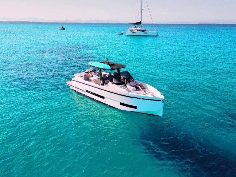 Location à Port Mahon - De Antonio De Antonio D32 sur SamBoat