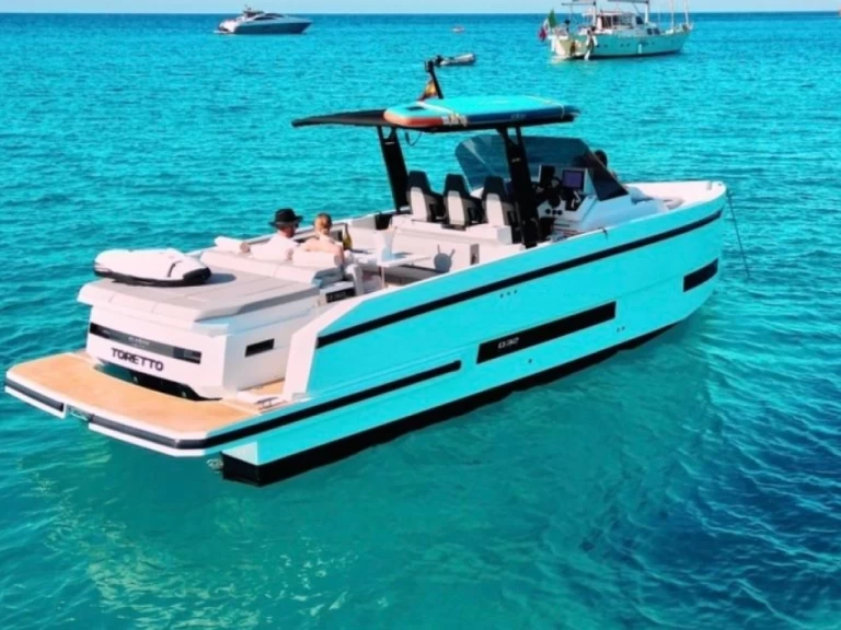 Location Bateau à moteur à Port Mahon - De Antonio De Antonio D32