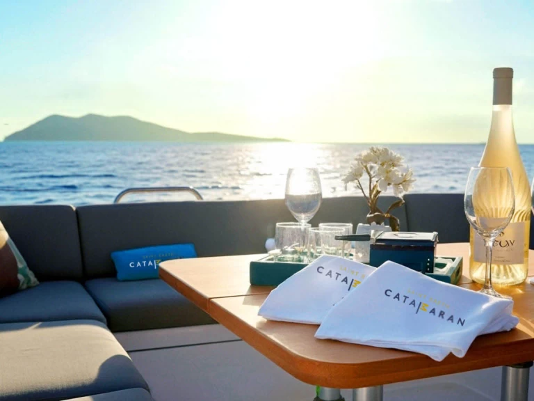 Louer Catamaran avec ou sans skipper Outremer à Corossol