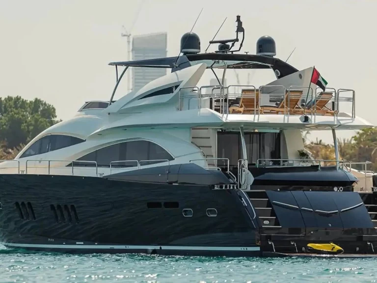 Louer Yacht avec ou sans skipper Sunseeker à Dubai Marina