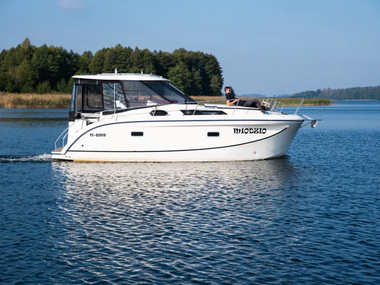 Location Péniche à Ogonki - Futura 860