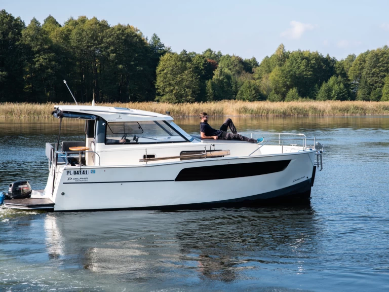 Location Bateau à moteur à Ogonki - nautika 830