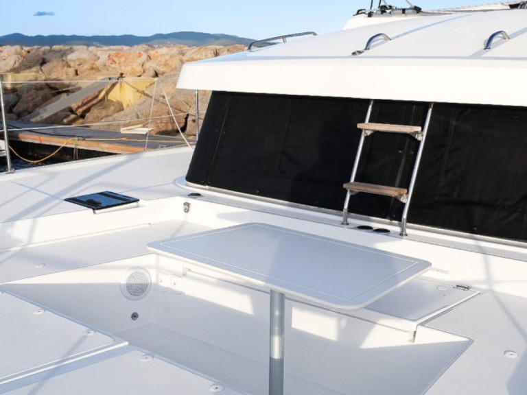 Louez un 15 BALI 3.8 CATSMART à Ajaccio