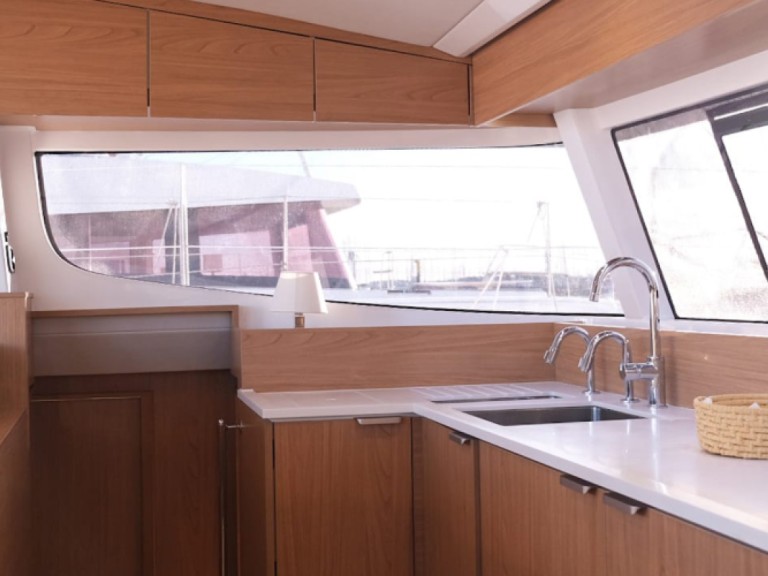 Location bateau Ajaccio pas cher BALI 3.8 CATSMART