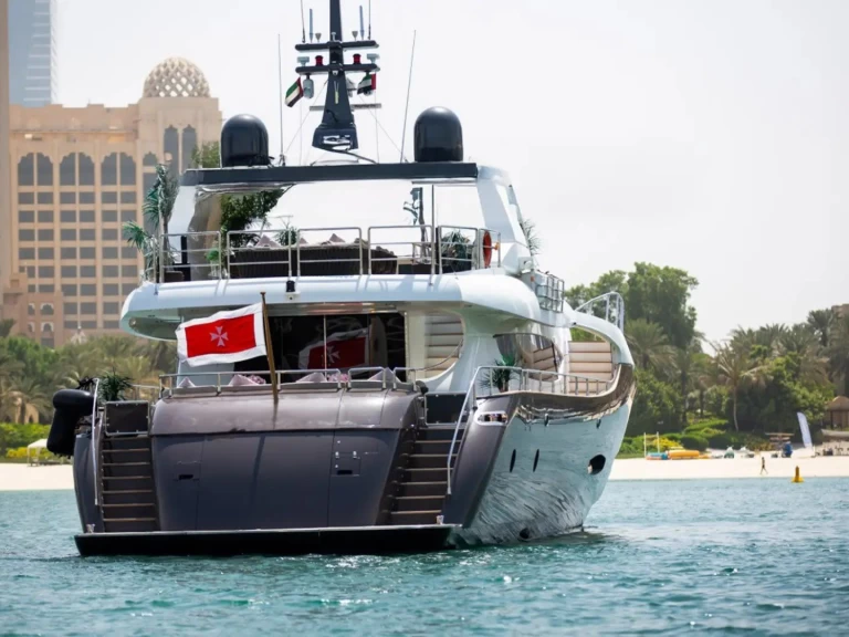 Louer Yacht avec ou sans skipper NEDSHIP à Dubai Marina