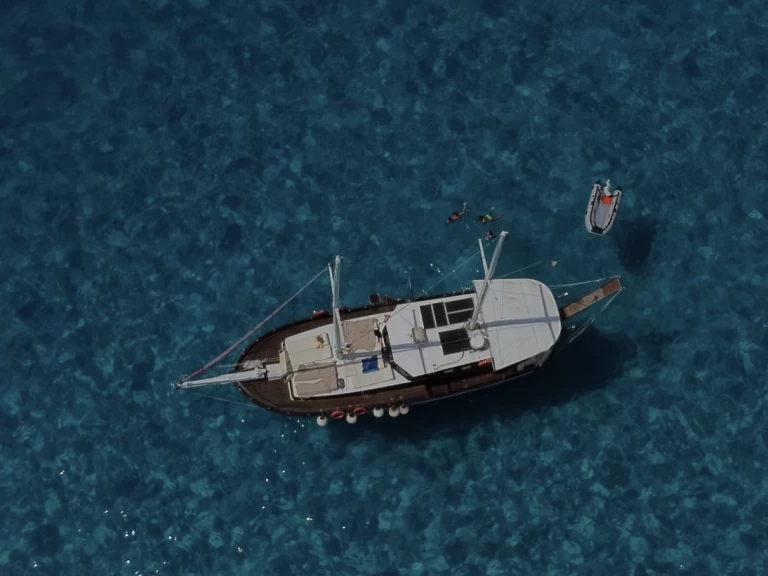 Location Yacht Custom Gulet-Motor Sailor avec permis