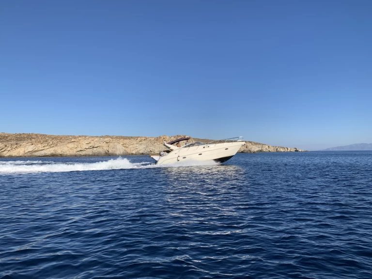Louer Bateau à moteur avec ou sans skipper Cranchi à Mykonos (Ville)