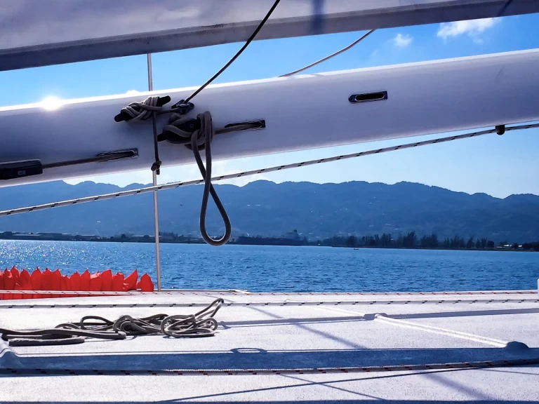 Louer Catamaran avec ou sans skipper Custom à Montego Bay