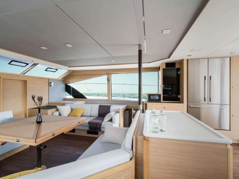 Louer Yacht avec ou sans skipper Aquila à Le Pirée