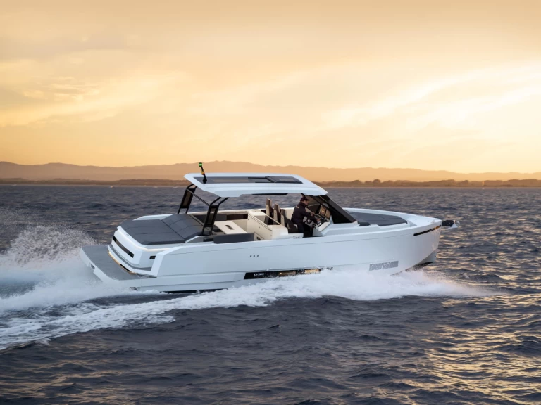 Bateau à moteur à louer à Seget Donji au meilleur prix