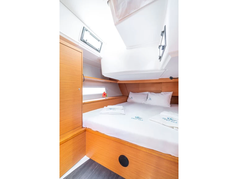 Location bateau Göcek pas cher Dufour 470