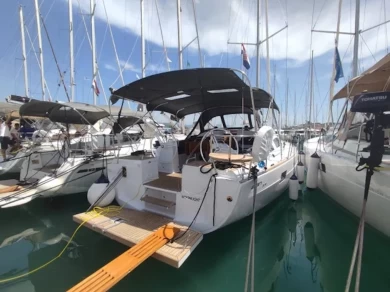 Elan Impression 45.1 mieten Trogir