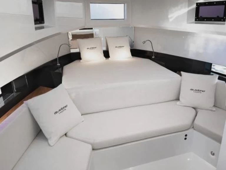 Location Bateau à moteur à Seget Donji - De Antonio DE ANTONIO D36