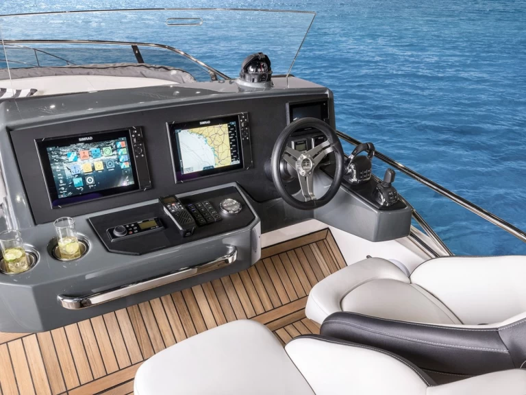 Location Bateau à moteur Bavaria avec permis