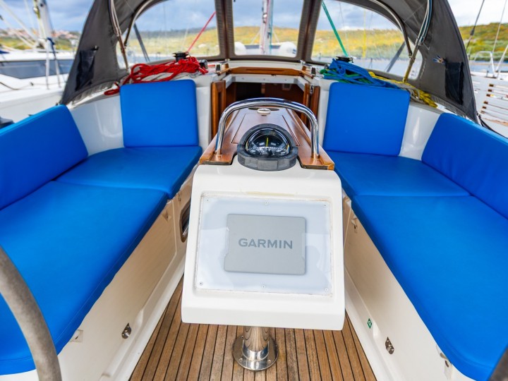 Location bateau Punat pas cher Cruiser 37