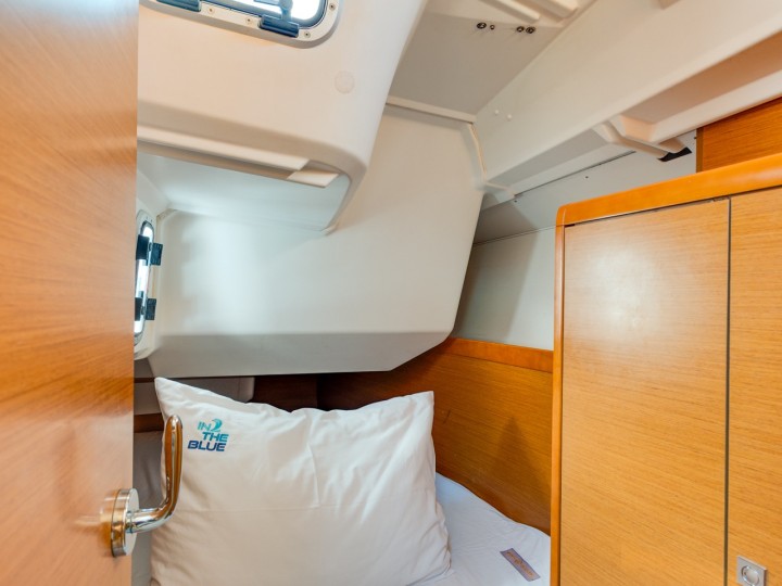 Louez un Jeanneau Sun Odyssey 349 à Punat