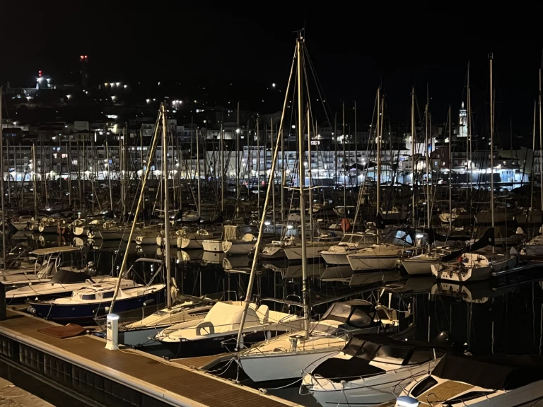 Jeanneau Sangria a louer à Sète