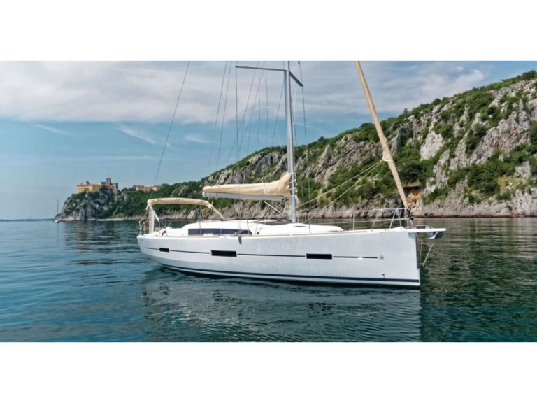 Location bateau Baiona pas cher Dufour 412 Grand Large