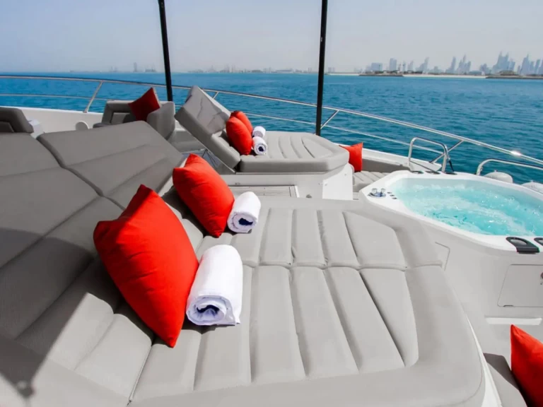 Yacht à louer à Dubai Marina au meilleur prix