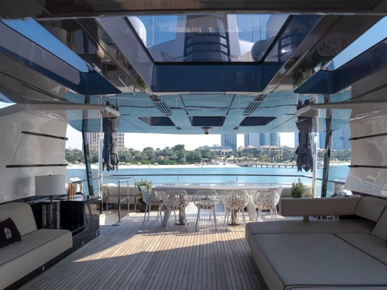 Location bateau Peri Yachts 123 à Dubai Marina sur Samboat