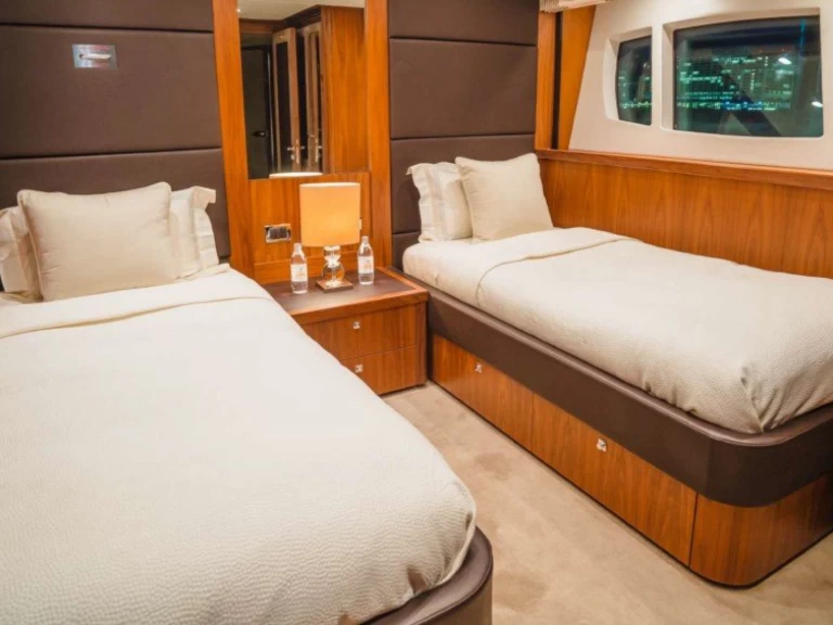 Yacht à louer à Dubai Marina au meilleur prix