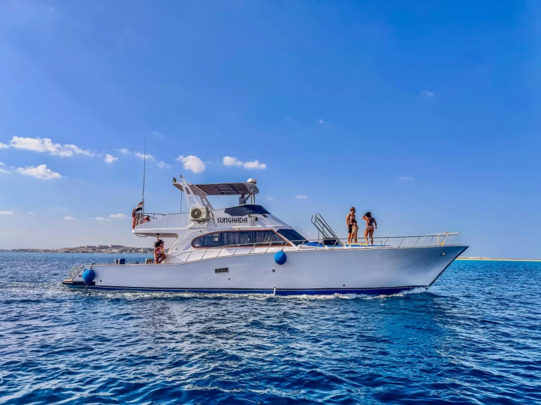 Bateau à moteur à louer à Hurghada au meilleur prix