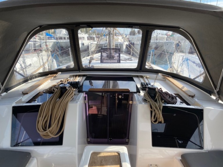 Voilier à louer à Gouviá au meilleur prix