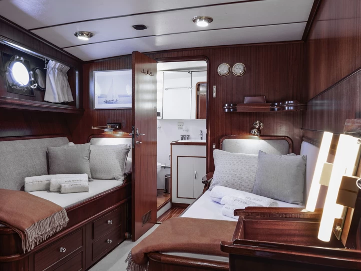 Location Bateau à moteur à Castellammare di Stabia -  Pacific Class 85