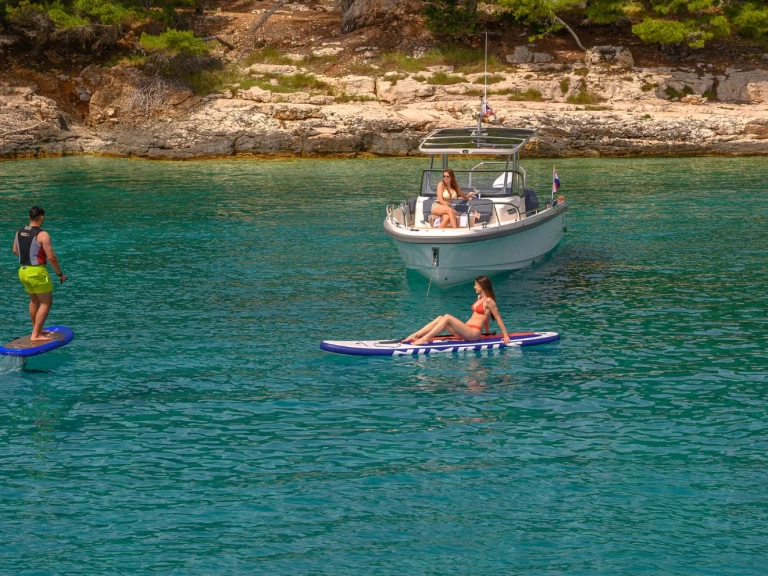 Louez un  Nimbus T9 à Trogir