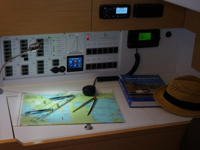 Location bateau Elan Elan Impression 50[G] à Gouviá sur Samboat