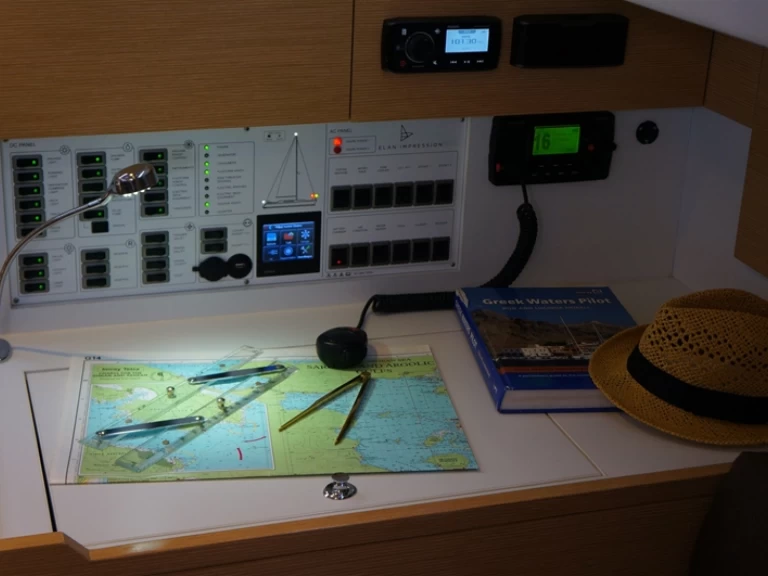 Location bateau Elan Elan Impression 50[G] à Gouviá sur Samboat