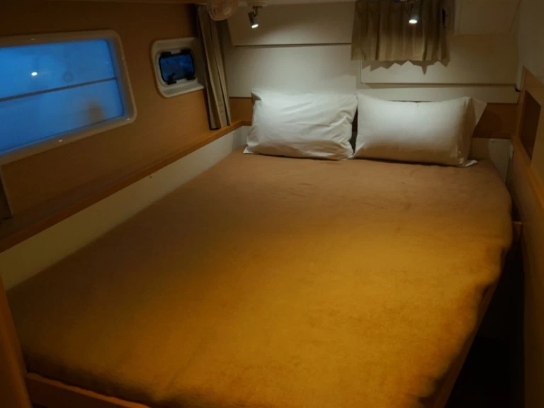 Location à Gouviá - Lagoon Lagoon 400 S2[G] sur SamBoat