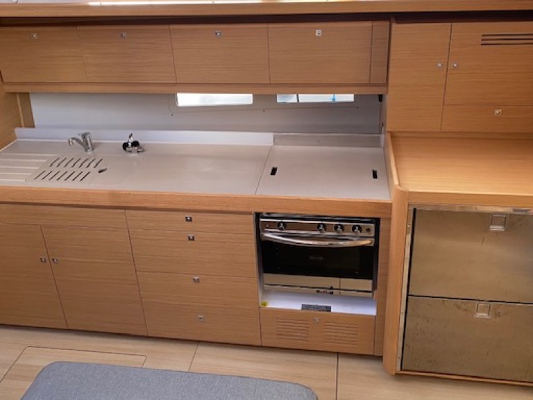 Location bateau Dufour Dufour 460 Grand Large à Gouviá sur Samboat