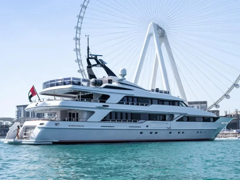 Benetti 164 a louer à Dubai Marina