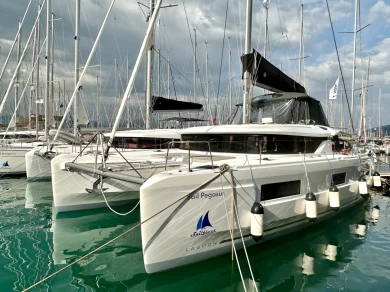 Catamaran to hire Fethiye at the best price