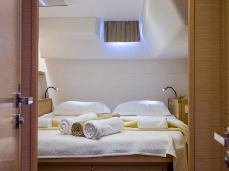 Location bateau Lagoon Lagoon 450 F à Vlychada sur Samboat