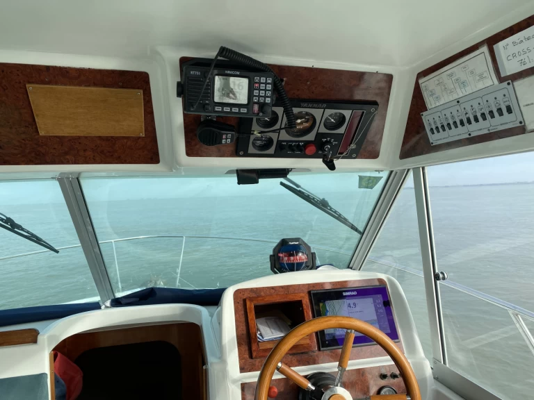 Location bateau Jeanneau Merry fisher750CR à La Rochelle sur Samboat